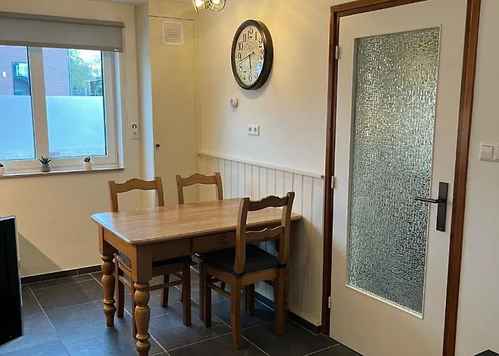 Nyaraló 't Schoenmakershuisje *